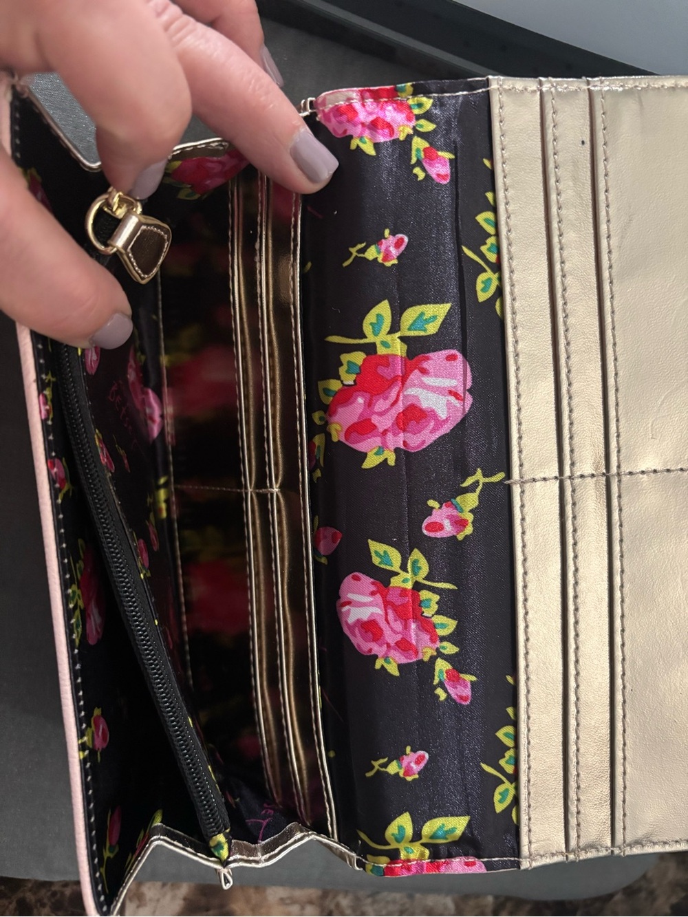 Betsey Johnson Playful Pink Sunglasses Applique Crossbody Bag - Picture 5 of 6
